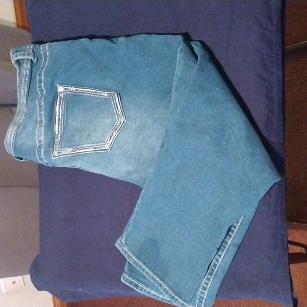 Plus size capris